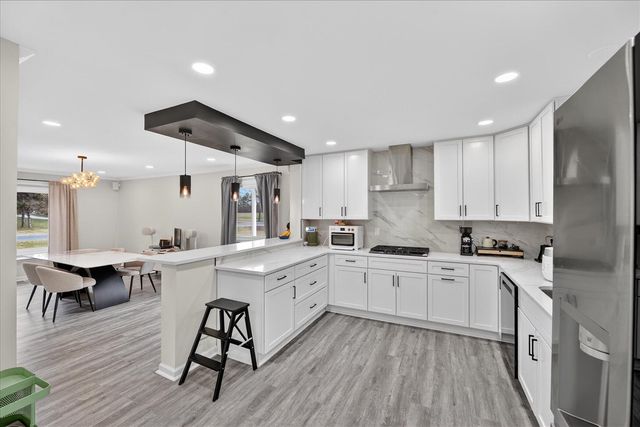 177 W Willis Road, Saline, MI 48176