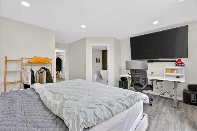 177 W Willis Road, Saline, MI 48176