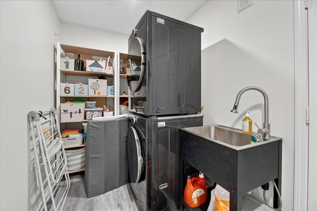 177 W Willis Road, Saline, MI 48176