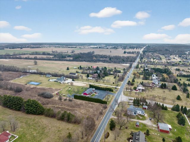 177 W Willis Road, Saline, MI 48176