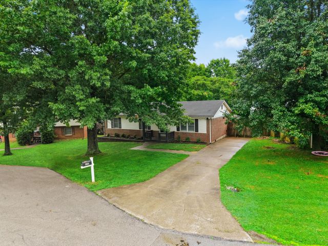320 Sycamore Court, Frankfort, KY 40601