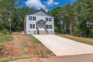 121 A & B Brookmeade Drive, Anderson, SC 29621