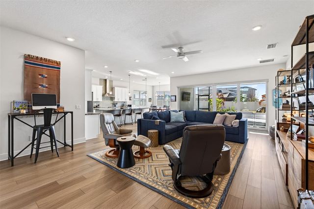 8903 DRUMMER PLANK DRIVE, Wesley Chapel, FL 33545