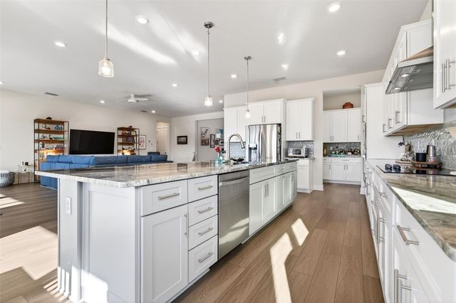 8903 DRUMMER PLANK DRIVE, Wesley Chapel, FL 33545