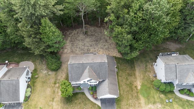 20 Berkshire Drive, Ballston Spa, NY 12020