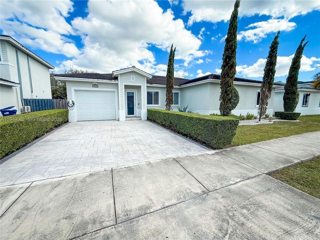 17931 SW 152nd Ave, Miami, FL 33187