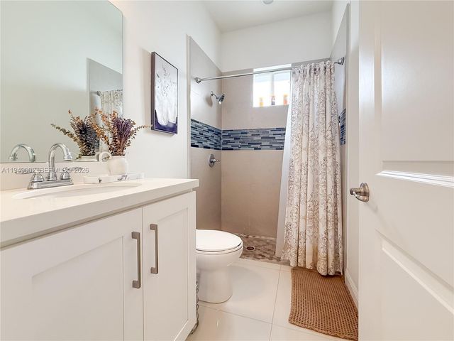 17931 SW 152nd Ave, Miami, FL 33187