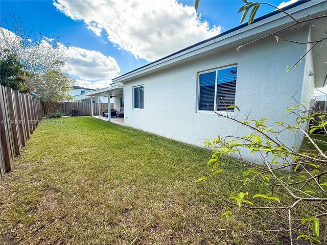 17931 SW 152nd Ave, Miami, FL 33187