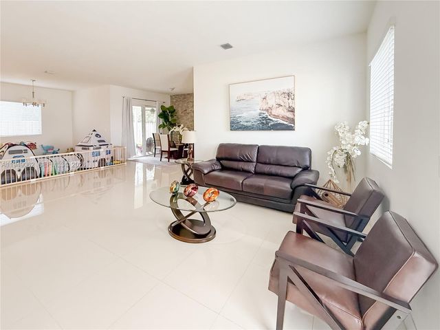 17931 SW 152nd Ave, Miami, FL 33187