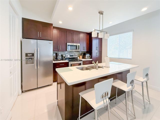 17931 SW 152nd Ave, Miami, FL 33187