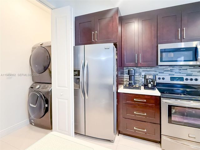 17931 SW 152nd Ave, Miami, FL 33187