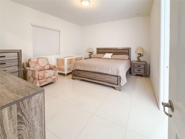 17931 SW 152nd Ave, Miami, FL 33187