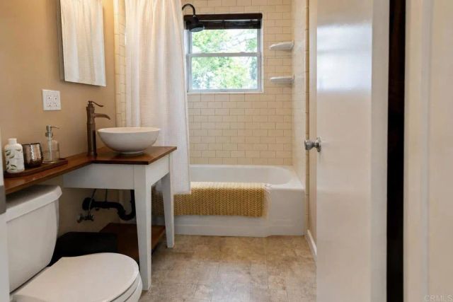 3290 Paloma Street, Pasadena, CA 91107