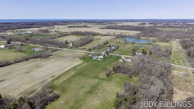 6500 122nd Avenue, Fennville, MI 49408