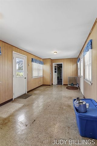 6500 122nd Avenue, Fennville, MI 49408