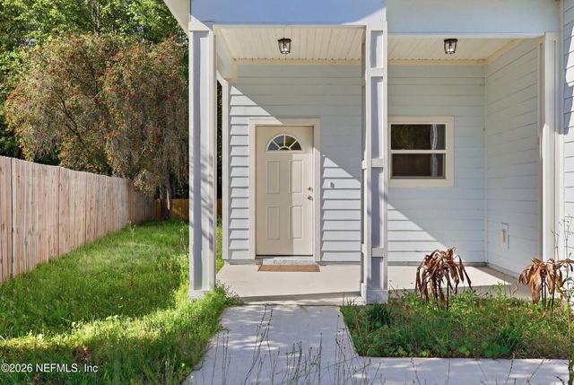 2307 SOUTHAMPTON Drive, Middleburg, FL 32068