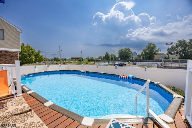 605 Spruce St, Union Beach Boro, NJ 07735