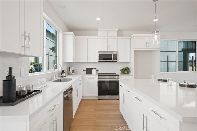 4845 Arroyo Run, Moorpark, CA 93021