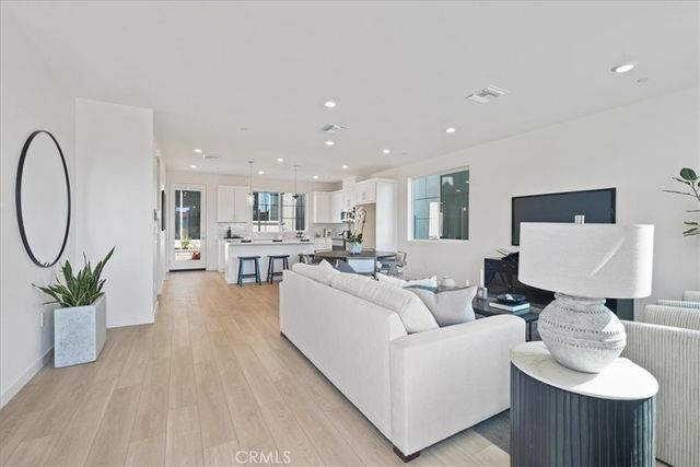 4845 Arroyo Run, Moorpark, CA 93021