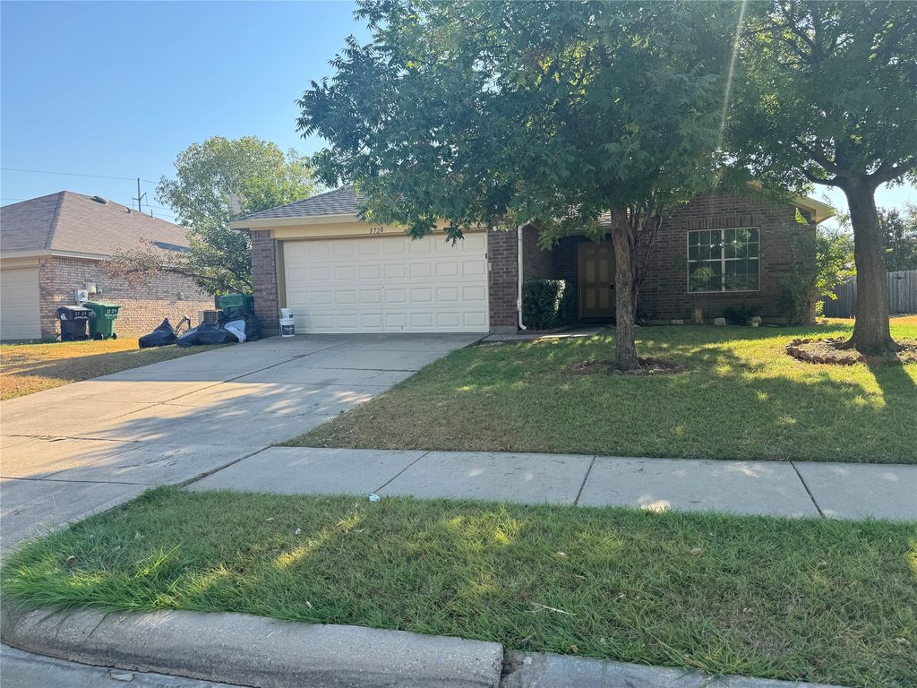 3720 Hermalinda Drive, Denton, TX 76207