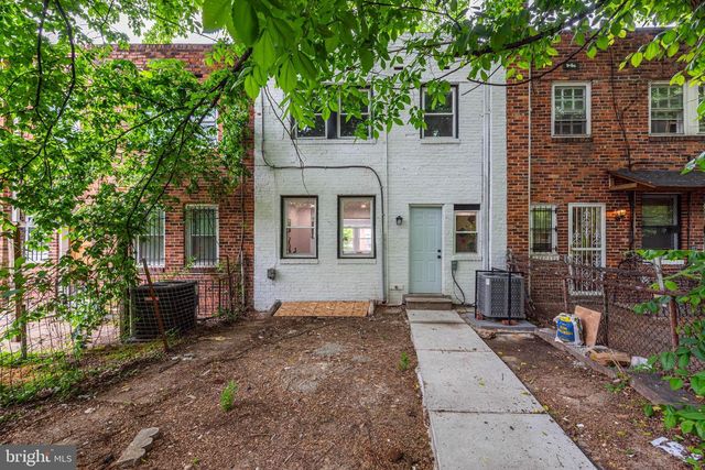 2727 ELLICOTT DR, Baltimore, MD 21216