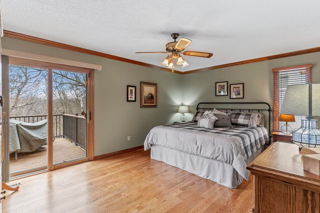 4890 S Wellington Drive, Springfield, MO 65810