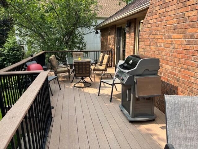 4890 S Wellington Drive, Springfield, MO 65810