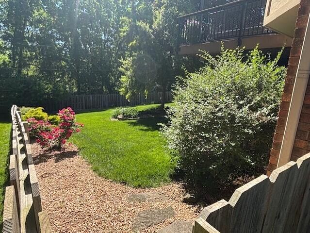 4890 S Wellington Drive, Springfield, MO 65810