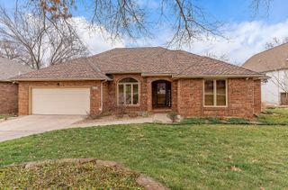 4890 S Wellington Drive, Springfield, MO 65810
