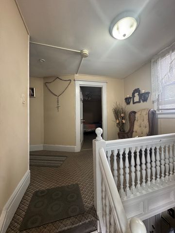 158 Bowles St, Springfield, MA 01109