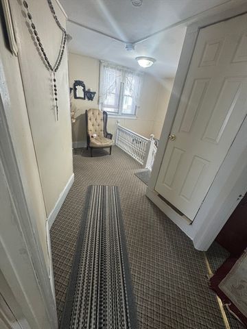 158 Bowles St, Springfield, MA 01109