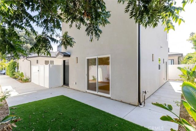 6835 Yolanda Avenue, Reseda, CA 91335