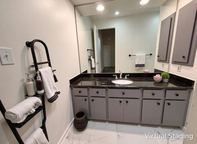 1114 Stoney Hill Drive, Houston, TX 77077