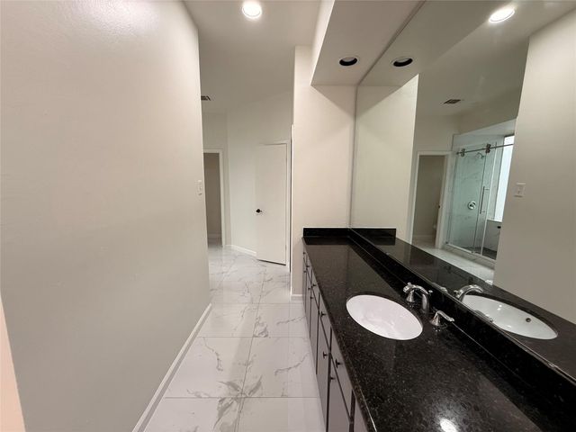1114 Stoney Hill Drive, Houston, TX 77077