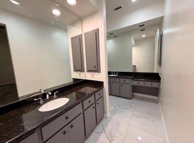 1114 Stoney Hill Drive, Houston, TX 77077