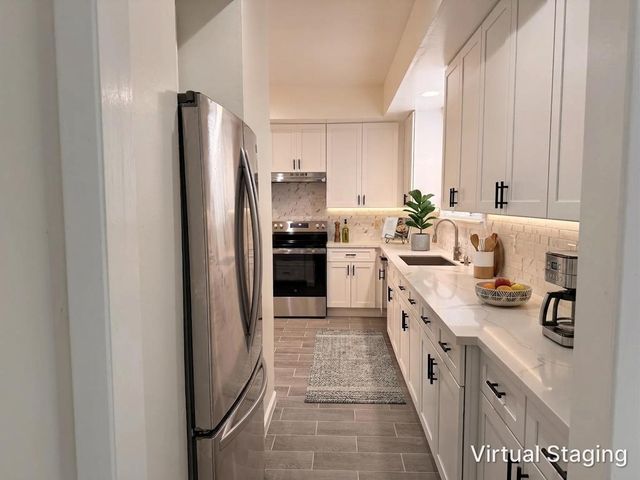 1114 Stoney Hill Drive, Houston, TX 77077