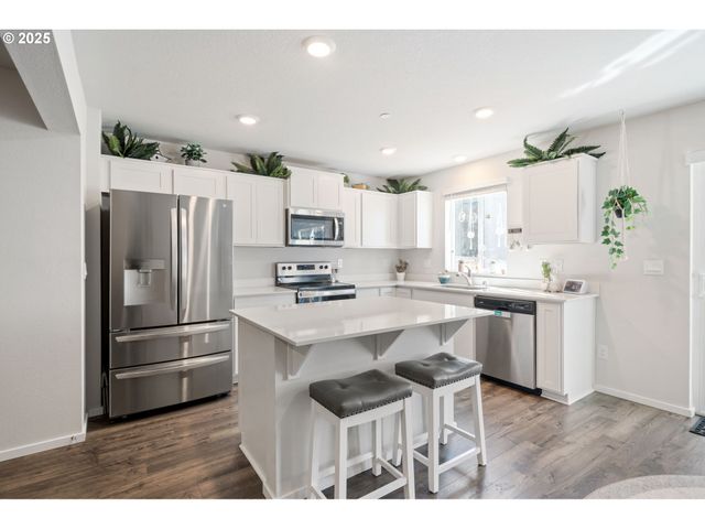 2805 N 2ND Way, Ridgefield, WA 98642