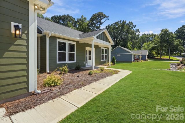 413 Dogwood Lane 24, Statesville, NC 28625