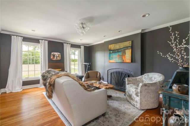 668 Link Road, Lexington, NC 27295