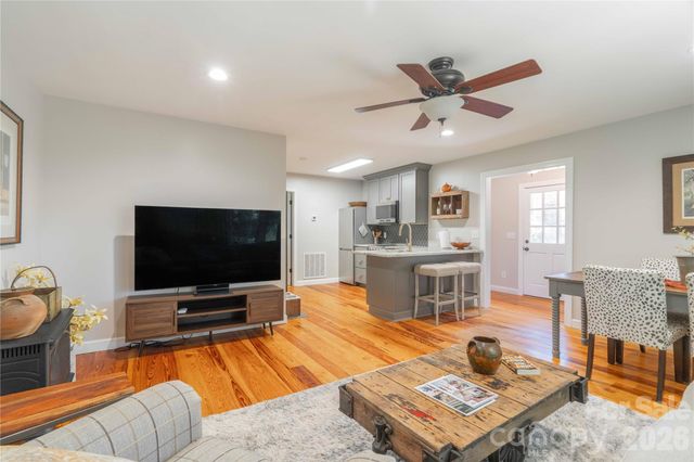 668 Link Road, Lexington, NC 27295