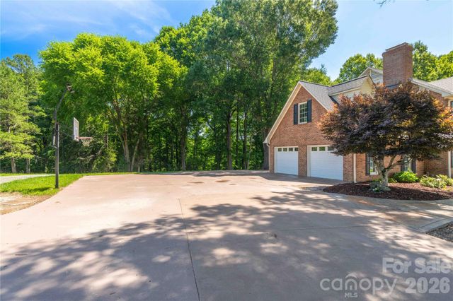 668 Link Road, Lexington, NC 27295