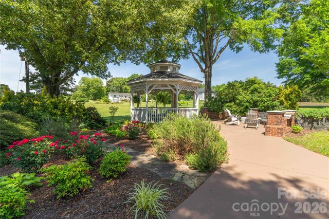668 Link Road, Lexington, NC 27295