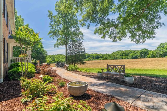 668 Link Road, Lexington, NC 27295