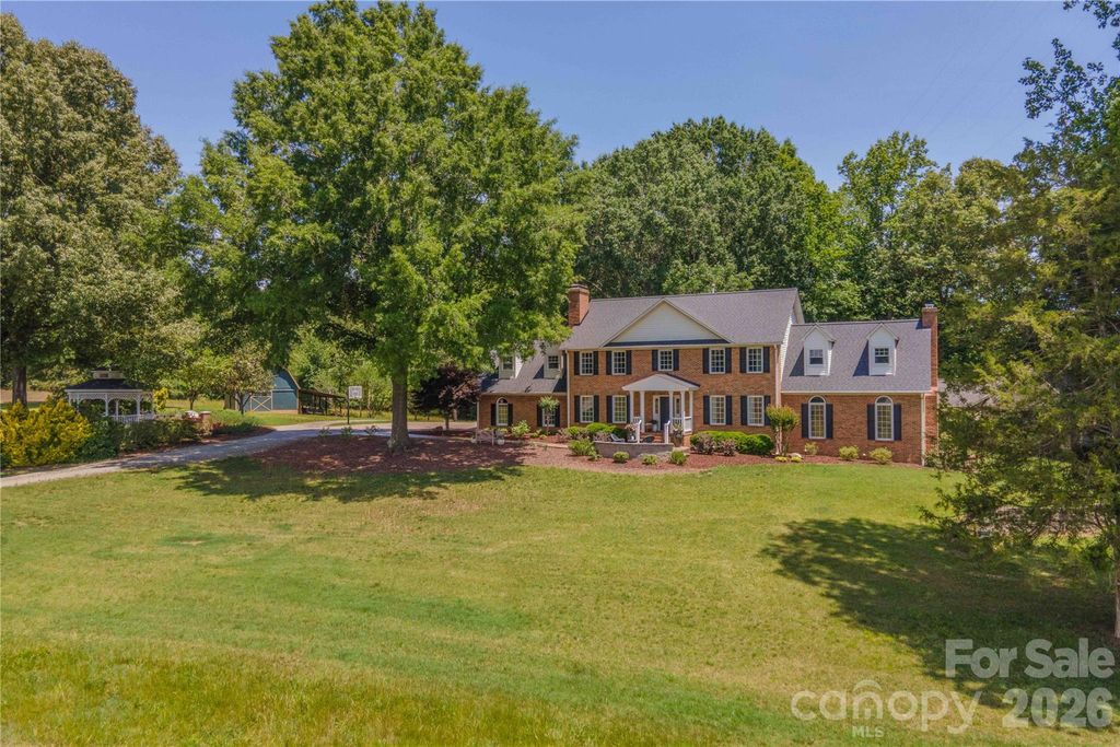 668 Link Road, Lexington, NC 27295