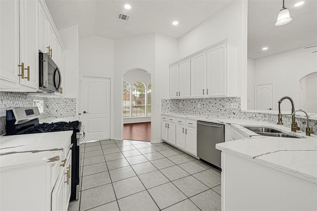 22127 Nobles Crossing Drive, Spring, TX 77373