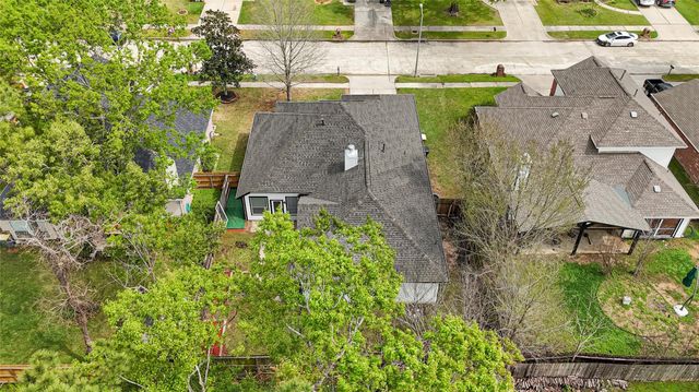 22127 Nobles Crossing Drive, Spring, TX 77373