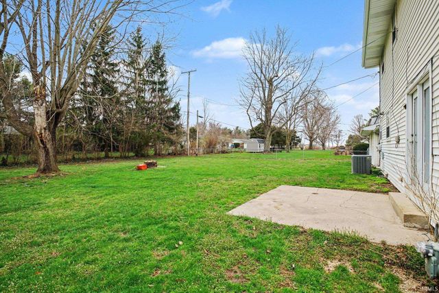 40 Greenway Drive, Goshen, IN 46526