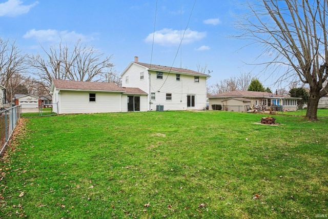 40 Greenway Drive, Goshen, IN 46526