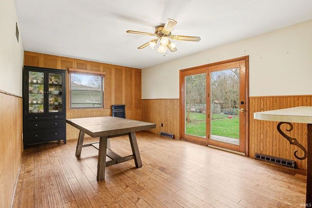 40 Greenway Drive, Goshen, IN 46526