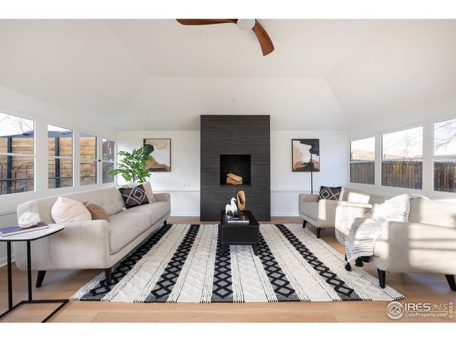 6 Sunset Cir, Longmont, CO 80501